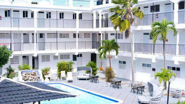 A la foto es mostra l'objecte GolfView Hotel situat a la ciutat de Mandeville.