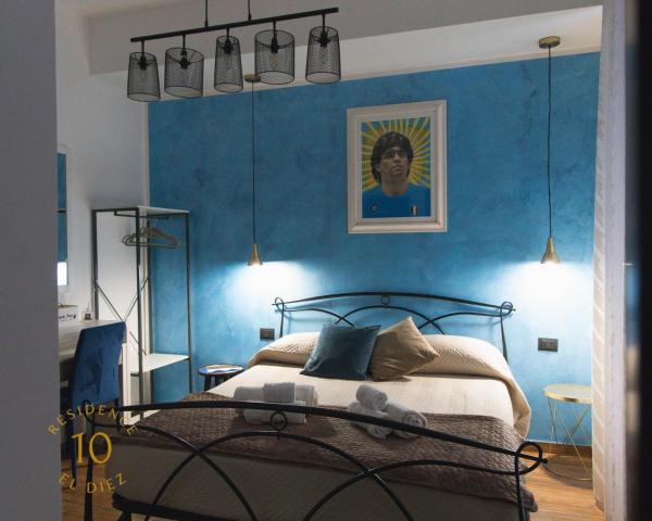 Na fotografii je vidět objekt Residence El Diez nacházející se ve městě Neapol.