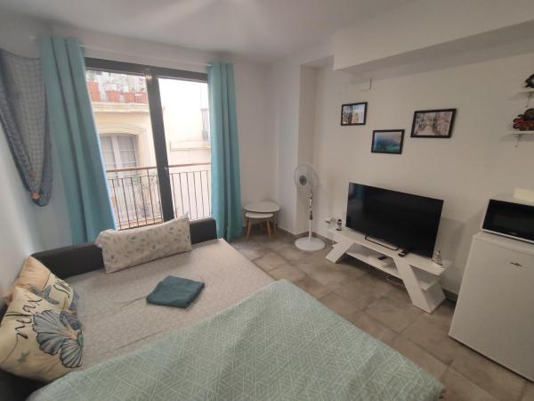Zdjęcie 8: Charming Duplex - Historic Center - 7min to Beach