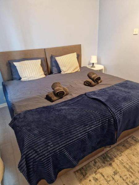 2 Bed Flat - Sleeps 6 - Parking - Wifi photo 7