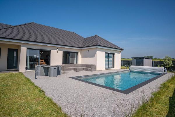 A la foto es mostra l'objecte La Maison du Bonheur - Private heated pool situat a la ciutat de Mannevillette.