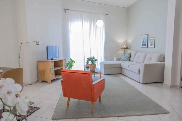 A la foto es mostra l'objecte Leo Lovely Penthouse situat a la ciutat de Calcis.