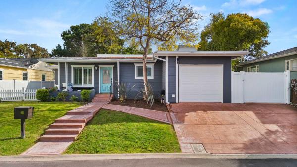 Cozy 3br Steps To Dining & Attractions - Coronado, CA