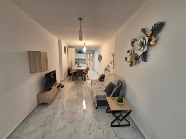 照片显示了位于Hamrun市的3BR Family Stay Near Valletta物件。