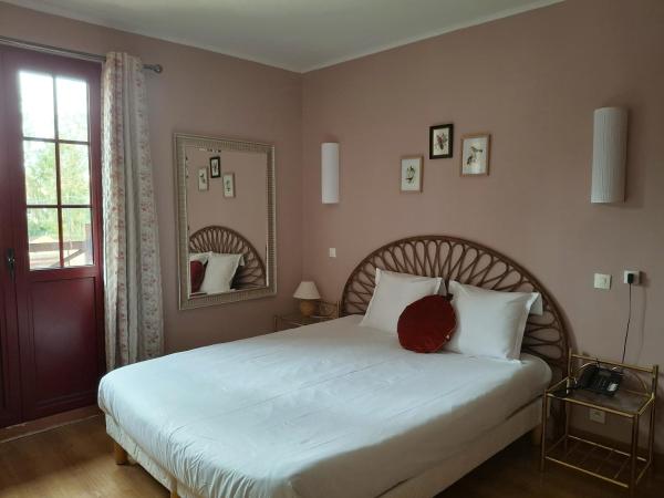 A la foto es mostra l'objecte Hostellerie Du Lys situat a la ciutat de Lamorlaye.