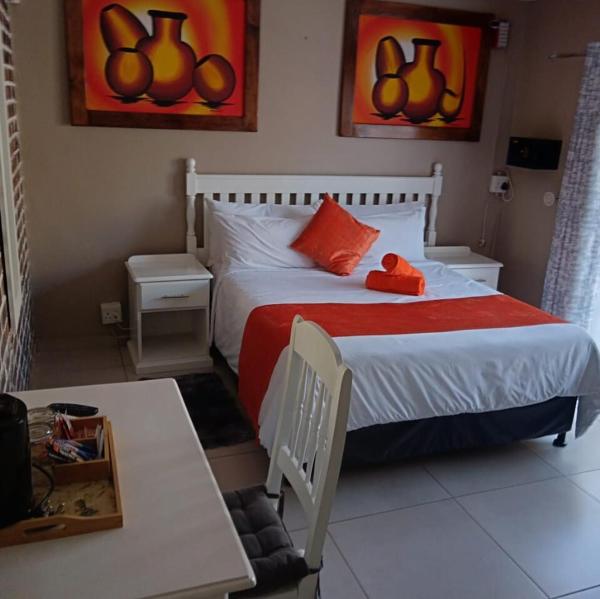 Na zdjęciu widoczny jest obiekt Fawn Castle Guesthouse położony w mieście Hillcrest.