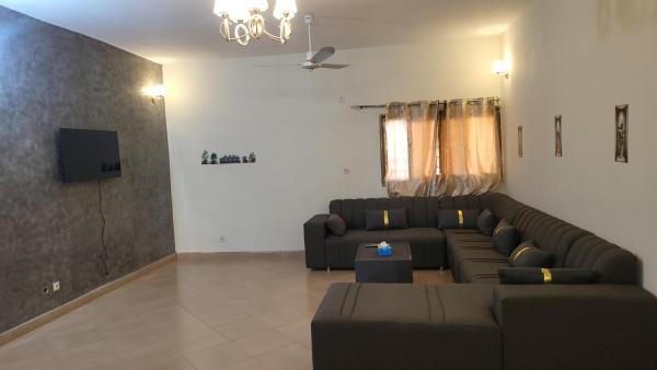 На фото показан объект Résidences CK, расположенный в городе Kamalé.