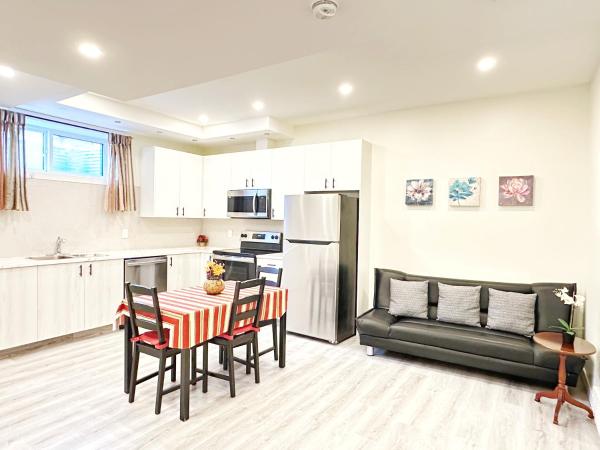 Na foto é possível ver o objeto Cozy Guest Suite Near University of Alberta, Southgate Mall, and Downtown localizado na cidade de Edmonton.