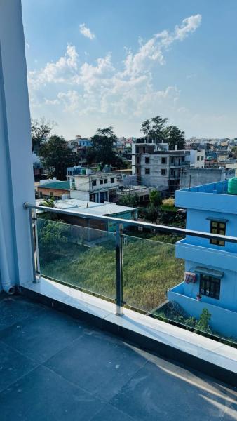 Op de foto is het object Diya apartment te zien, gelegen in de stad Rishikesh.