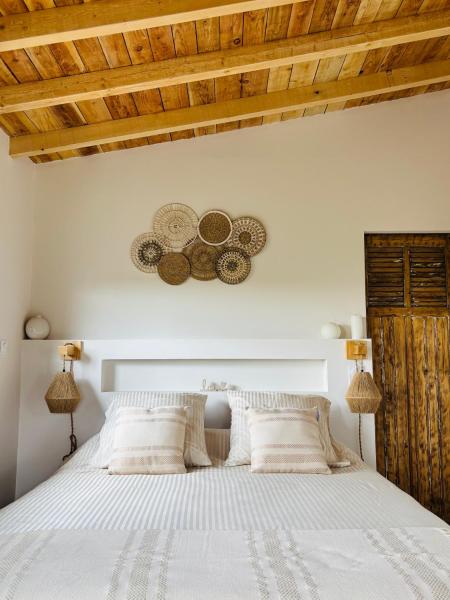 Na zdjęciu widoczny jest obiekt Love room Le Cabanon Spa położony w mieście Arles.