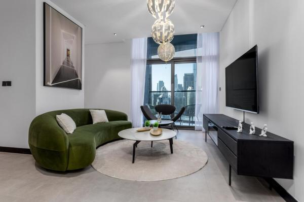Φωτογραφία 1: Waves - Tranquil Waterfront Living 2B Retreat With Balcony