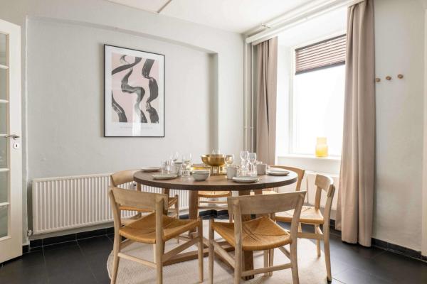 2 BR Apartment in Heart of Vesterbro, Kopenhagen