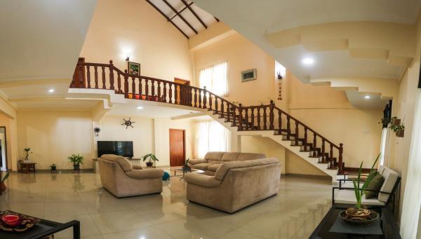 Na fotografii je vidět objekt Villa Shaa nacházející se ve městě Kandy.