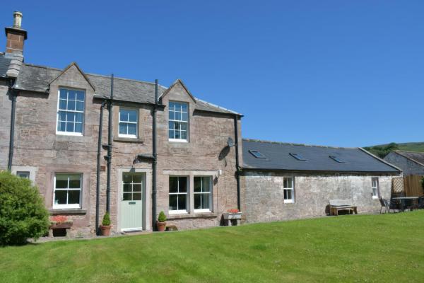 A la foto es mostra l'objecte Morton Mains Steading Cottage situat a la ciutat de Thornhill.