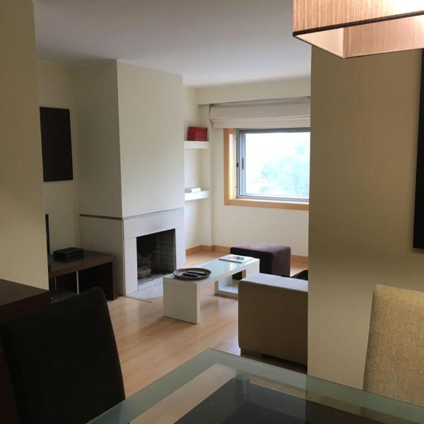 A la foto es mostra l'objecte Oporto Spacious AP 4 bedroom situat a la ciutat de Campainha.