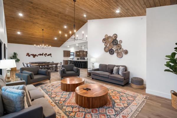 A la foto es mostra l'objecte Gorgeous Lake Views, $400 Daily Local Activities, Community Amenities, Near Sdc! situat a la ciutat de Branson.