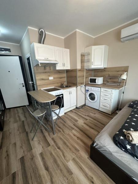 Auf dem Foto ist das Objekt Mirror Residenced & private parking in der Stadt Sofia zu sehen.