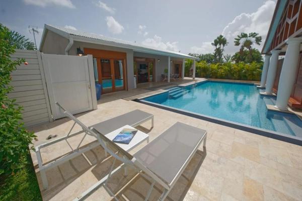 På billedet ses objektet Villa charmante à Le Lamentin avec piscine beliggende i byen Le Lamentin.