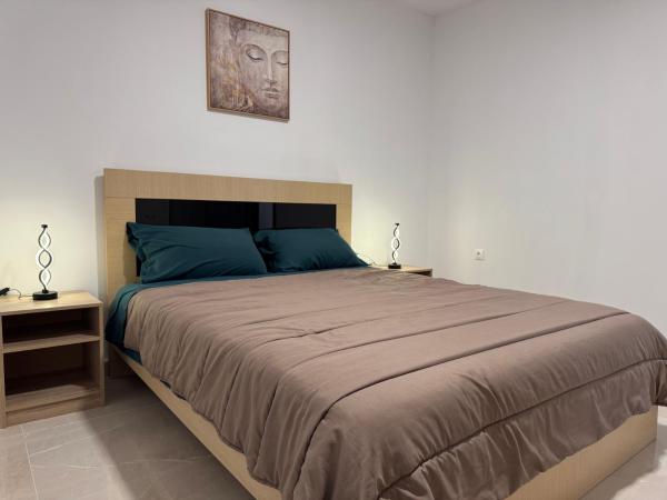 A la foto es mostra l'objecte Hermes Apartment - Athens Int Airport situat a la ciutat de Artemida.