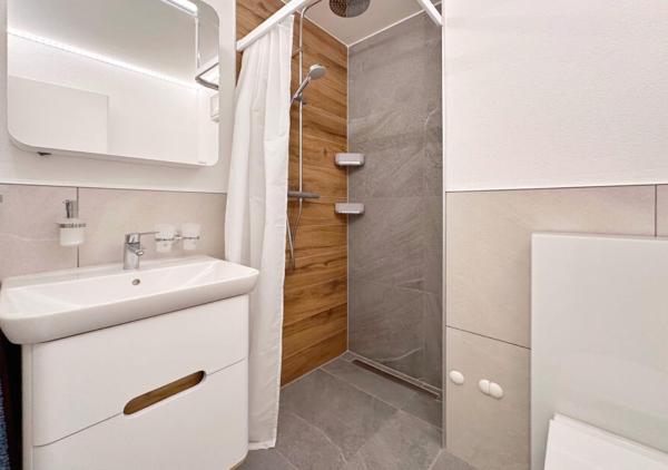 Photo 6 : Studio with balcony, Niesen view & free parking near Interlaken, Thunersee & Blausee