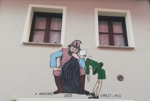 A la foto es mostra l'objecte Casa Mangiafuoco situat a la ciutat de Vernante.