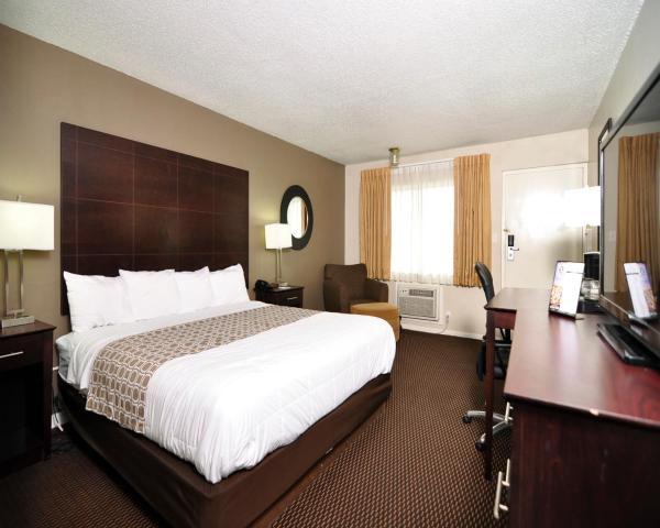 Baymont By Wyndham Sandusky Formerly Comfort Inn Maingate 1711