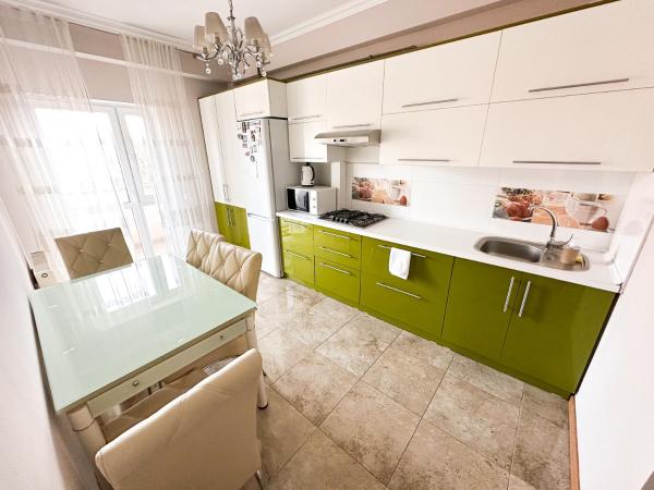Bright & Quiet 2Room apartment in City Center, Kišiněv