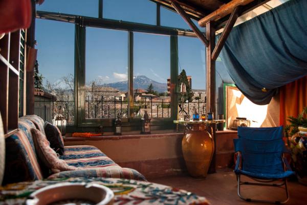 Auf dem Foto ist das Objekt Etnica Penthouse in der Stadt Mascalucia zu sehen.