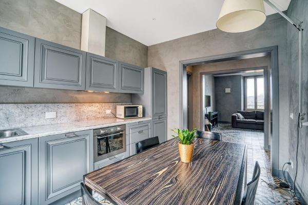 На фото показан объект GuestHost - Design & Relax Apartment in Perugia, расположенный в городе Перуджа.