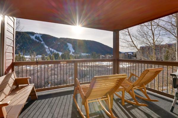 A la foto es mostra l'objecte Walk to Ski Lifts Keystone Condo with Deck and Grill! situat a la ciutat de Keystone.