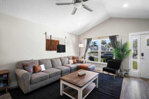 A la foto es mostra l'objecte 5 Minutes to Beach and Downtown Fire pit Grill situat a la ciutat de St. Augustine.