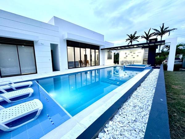 照片显示了位于Carmen de Apicalá市的Casa Quinta F20 Condo El Imperio物件。