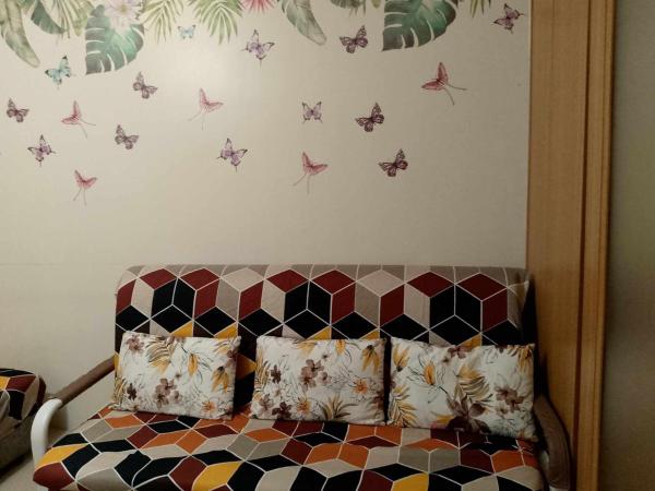 1103- 1bedroom 1 sofa bed 1 folding bed, Manille