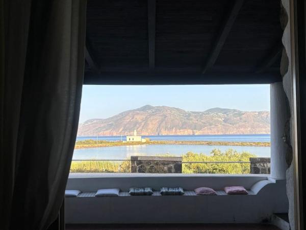 Nella foto è visibile l'oggetto Vacanze Salina Monolocale vista mare situato nella città di Lingua.