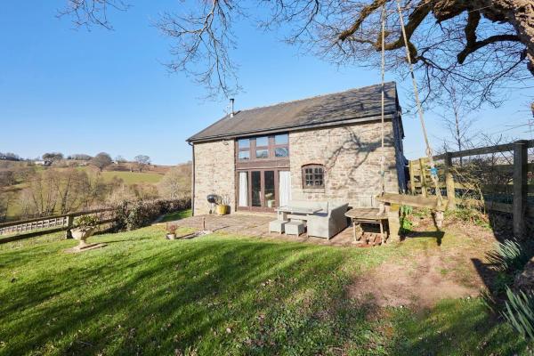 Foto 4: Host & Stay - Tregaer Mill Barn
