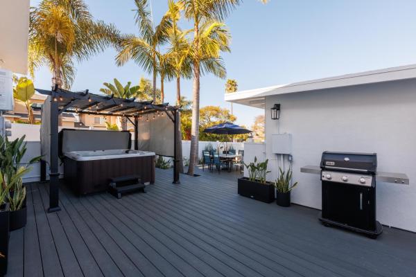 Foto 2: CB-3900A - Coastal Carlsbad Surfer's Dream