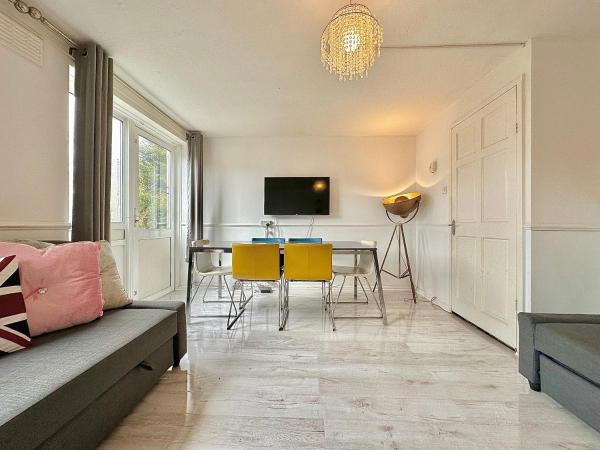 House 36, London