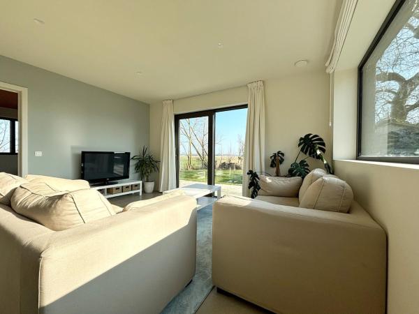 The photo shows the Gezellig gezinsverblijf op het platteland located in the city of Stalhille.