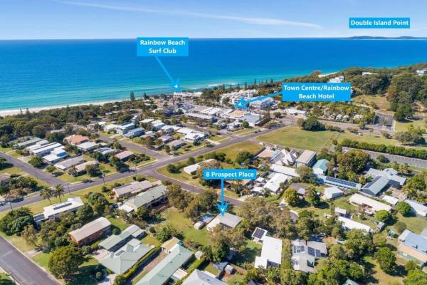 The photo shows the Drift at Rainbow 3Bdrm - Pets Welcome-Linen Included located in the city of Rainbow Beach.