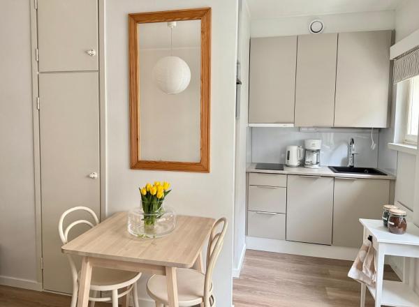 Just renovated Stylish Nordic Studio by Tram Stop, Helsinki