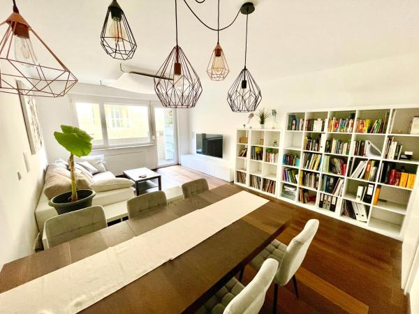 Beautiful spacious center flat with parking option, Graz
