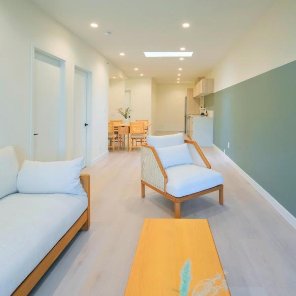 A la foto es mostra l'objecte Newly Renovated 2 Bedroom Condo in Japantown! Near Railtown & Gastown! situat a la ciutat de Vancouver.