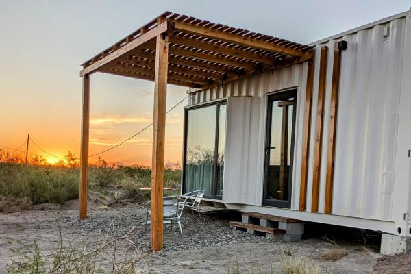 På billedet ses objektet Cabaña Container en Viñedos beliggende i byen Monte Comán.