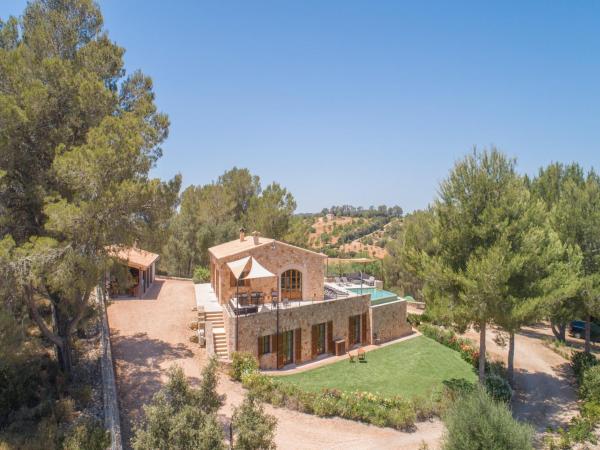 A la foto es mostra l'objecte Sa Tanca in Sant Joan with Infinity Pool situat a la ciutat de Sant Joan.