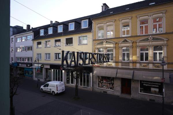 A la foto es mostra l'objecte 3BR - City Apartments - 10 min to ICE situat a la ciutat de Siegburg.