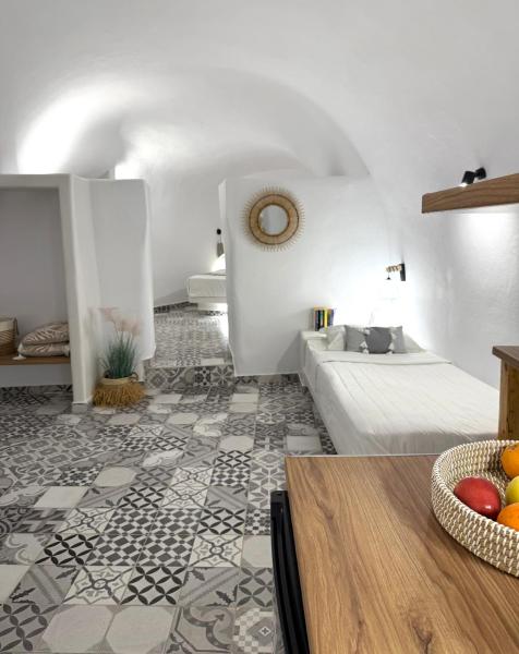 A la foto es mostra l'objecte The Nest Apartments situat a la ciutat de Fira.