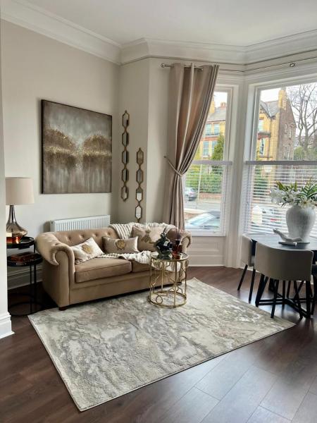 Bespoke one bed apartment by Sefton Park Sleeps 4, Ливерпуль