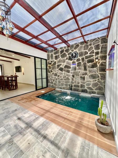På billedet ses objektet Villa Thalassa Avellanas beliggende i byen Cebadilla.