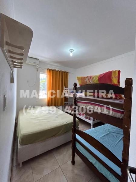 A la foto es mostra l'objecte Casa no centro com piscina próximo a praia situat a la ciutat de Itapema.