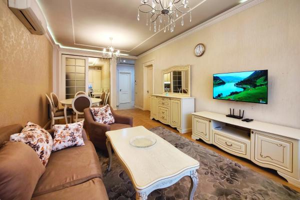 2 Bedroom Apartment on Arami street, Ереван